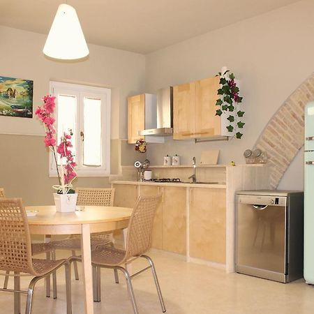 קאסטלמארה דל גולפו Exclusive Marina Apartment מראה חיצוני תמונה