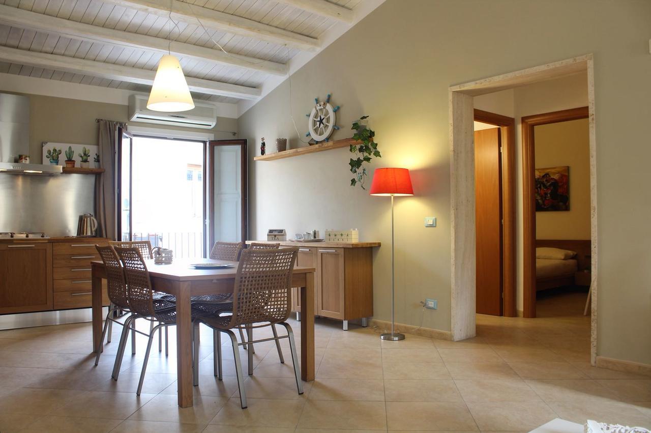 קאסטלמארה דל גולפו Exclusive Marina Apartment מראה חיצוני תמונה